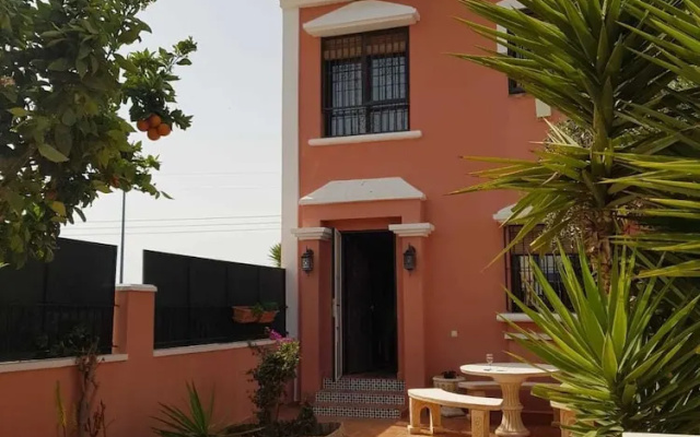 Three Double Bedroom Townhouse in Lovely Village