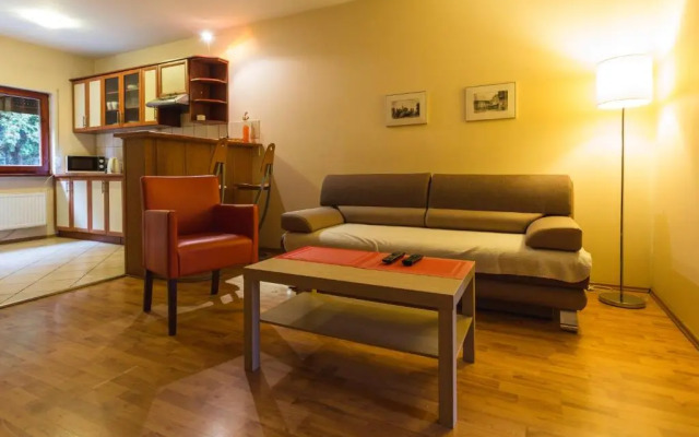 Aparthouse