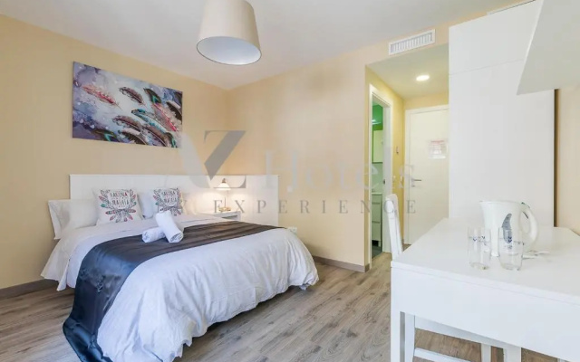 AYZ Villegas - Auto check-in property