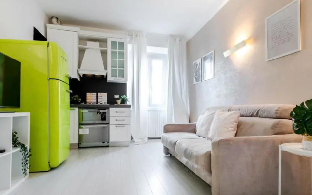ALTIDO Vibrant Flat for 4 near parks, in Navigli
