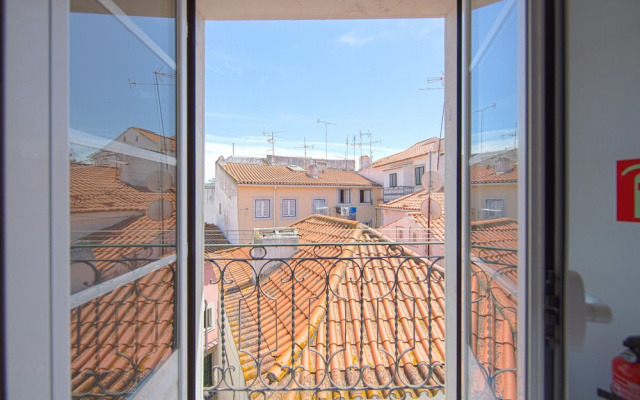Alfama Historical I River View by Homing
