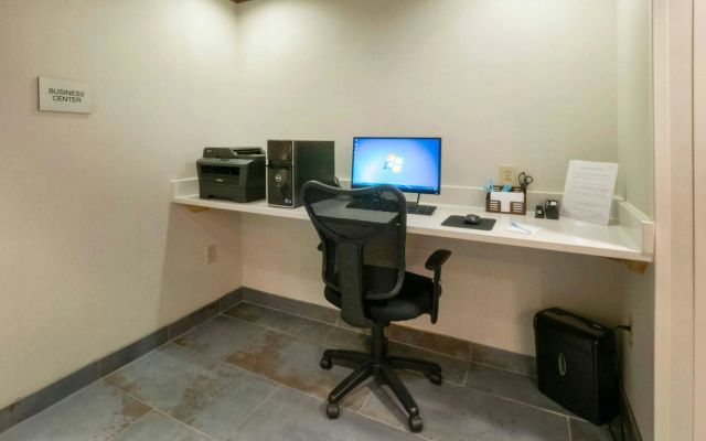 Fairfield Inn & Suites by Marriott Hazleton