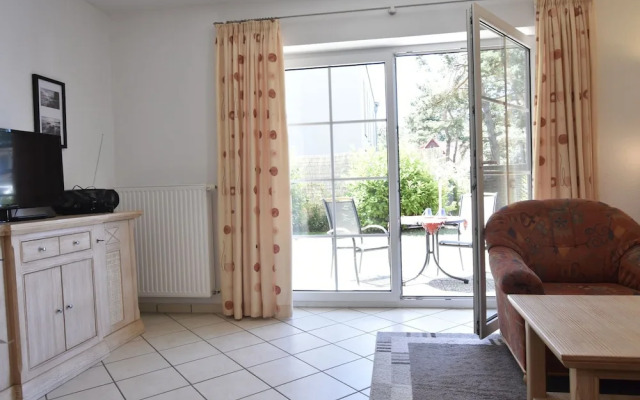 Spacious Apartment with Terrace in Dierhagen