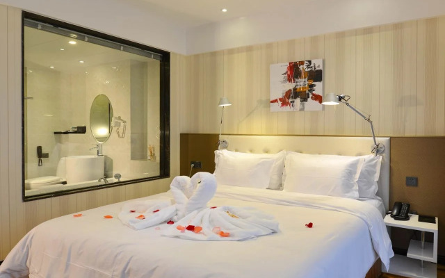 Xiamen Discovery Hotel