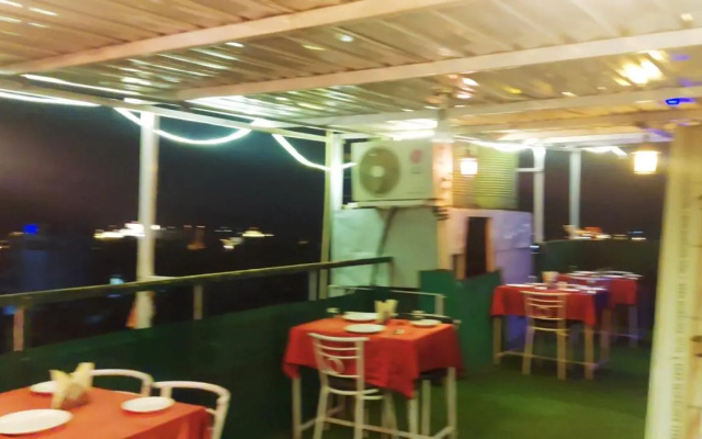 The Royal Lake View Villa