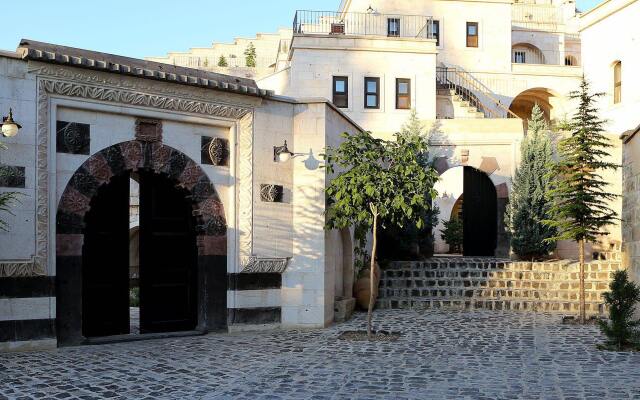 Cappadocia Estates Hotel Турция, Мустафапаша - отзывы, цены и фото номеров - забронировать отель Cappadocia Estates Hotel онлайн вид на фасад