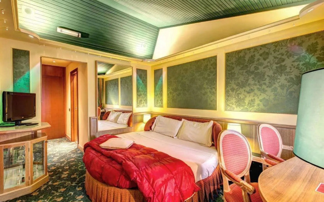 Motel Regal