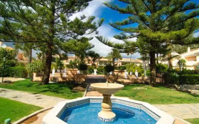 First line townhouse Venalmar