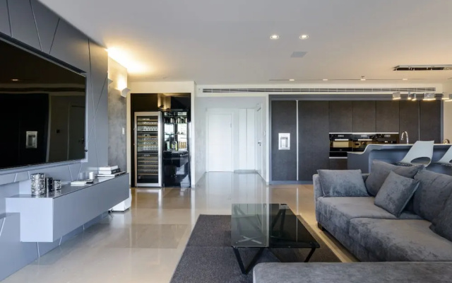 Stav Rentals Tel Aviv Sea View Apartment