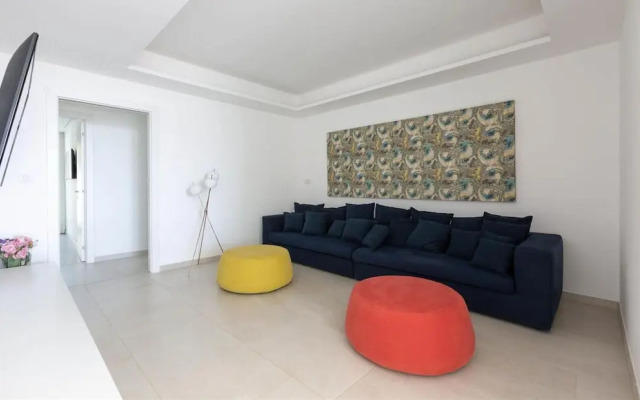 2083 Villa Gea in Matino