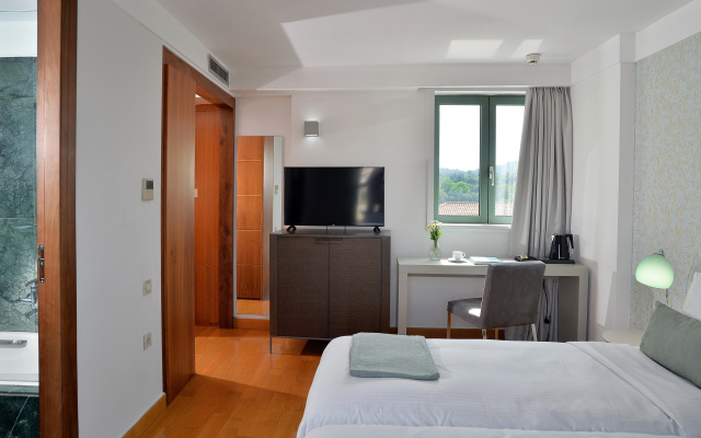 Athenaeum Eridanus Luxury Hotel