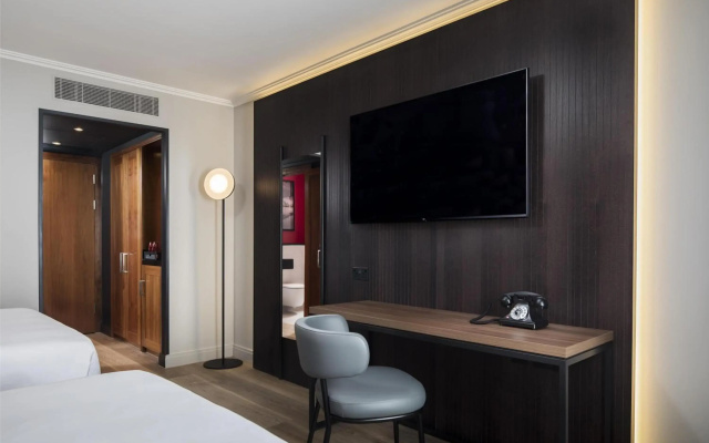 Radisson RED London Twickenham