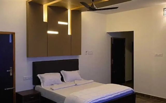 MRT Grand Residency