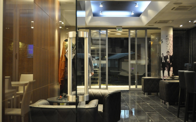 Hotel Dolce International