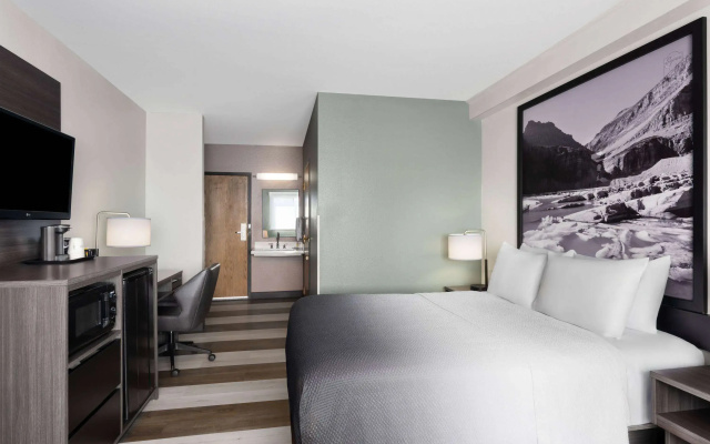 Super 8 by Wyndham Columbus