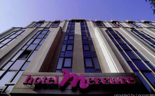 Отель Mercure Brussels Airport вид на фасад