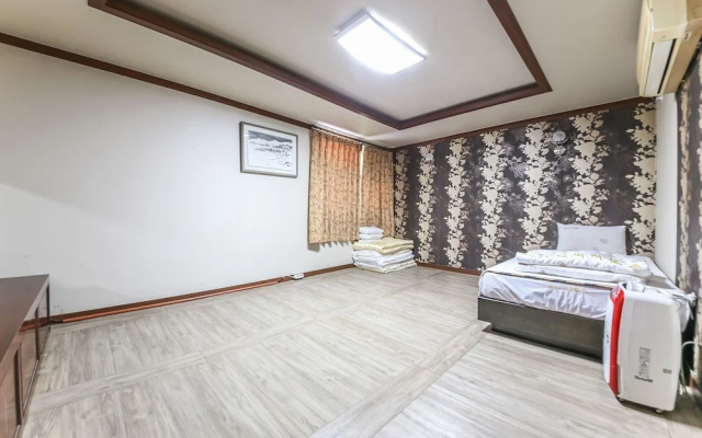 Muan Beach Hotel