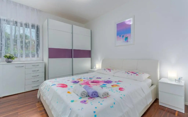 Luxury apartment Lella