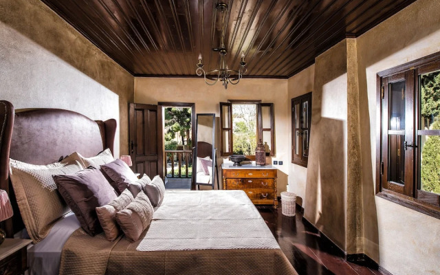 Lemuria Manor, Wine Dark Sea Villas
