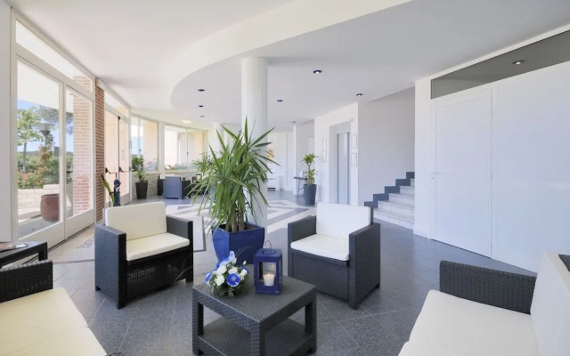 La Cecinella Apartments