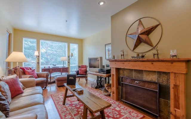 Snowstar 13 2 Bedroom Condo