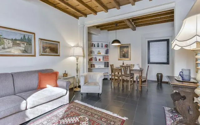 Debussy Halldis Apartments