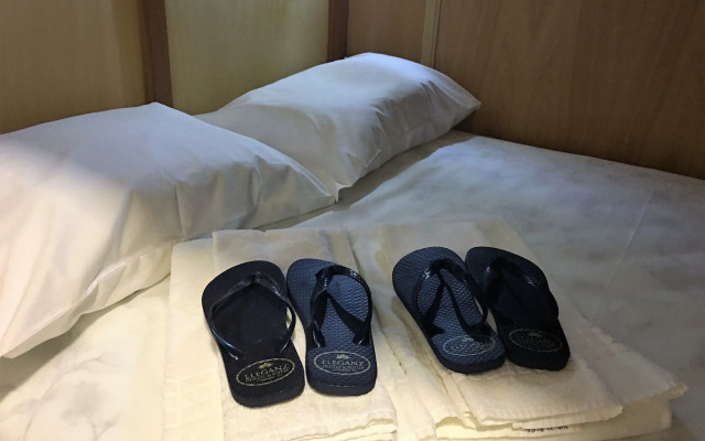 Eleganz Hostel & Suites