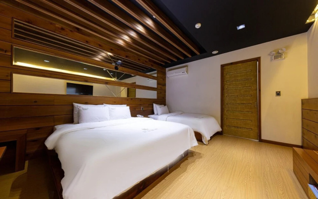 Daejeon Yongjeon Lisboa(리스보아모텔)