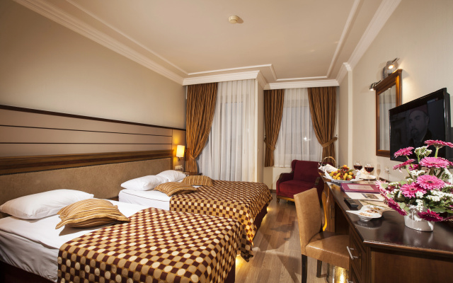 Отель Rox Resort