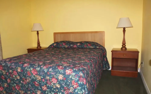 Riverview Lodge