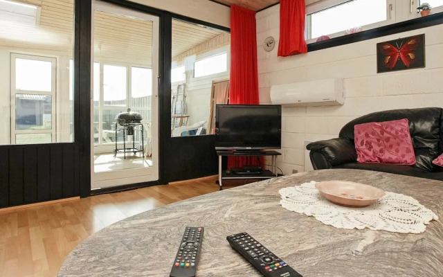 Cozy Holiday Home in Ulfborg near Beach