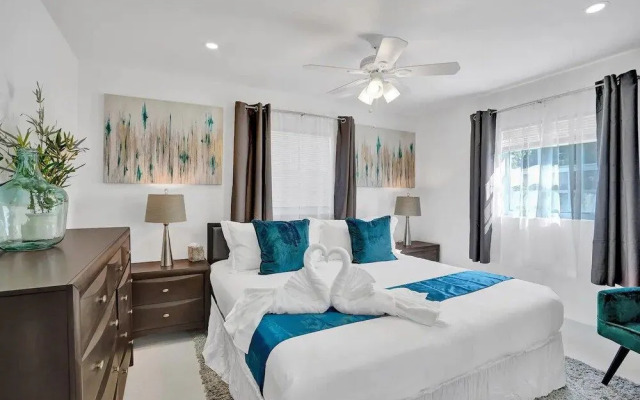 Newly Renovated 3BR Home with Hot tub