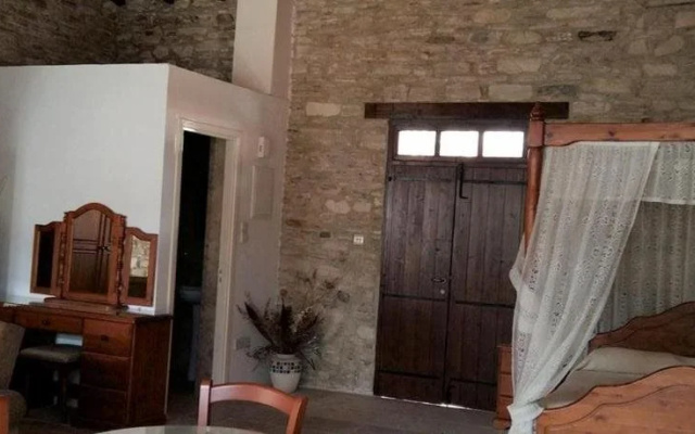 Romios Holiday Apartments