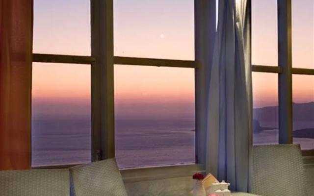 Artemis Suites