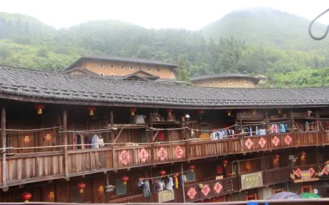 three sisters＇hotel
