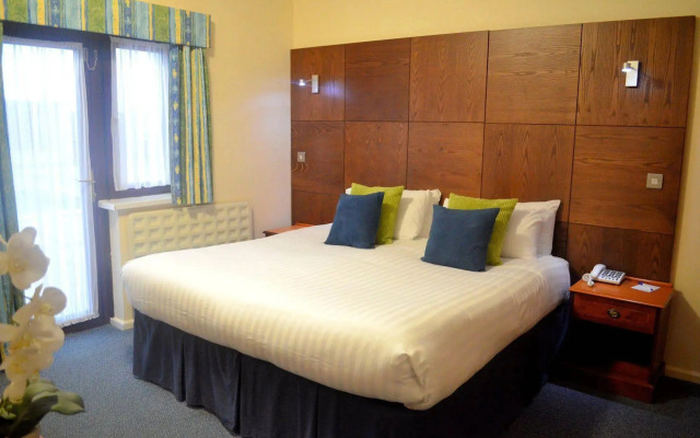 Heights Hotel
