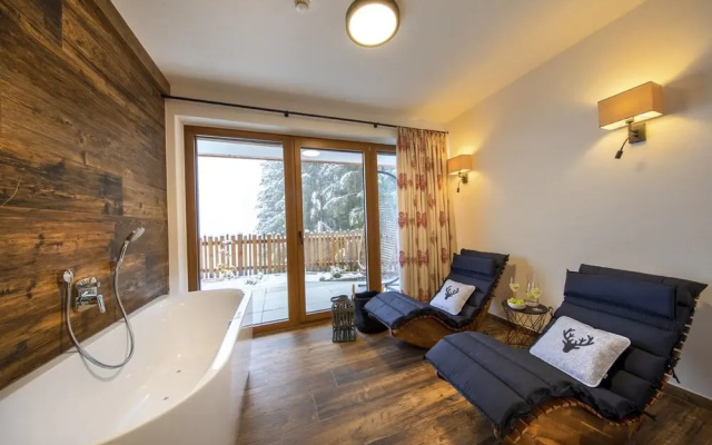 Chalet in Neukirchen Near Wildkogel Ski Slope