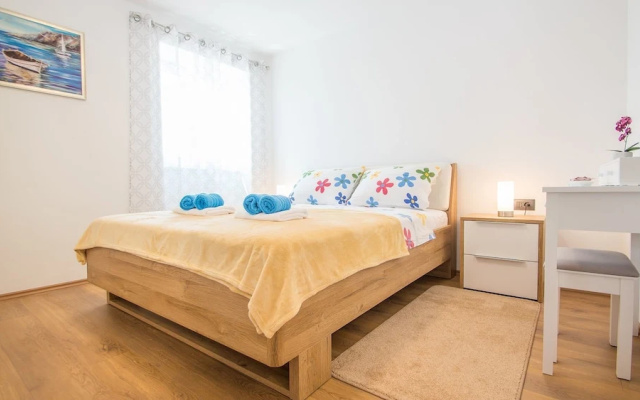 Villa Grannys House