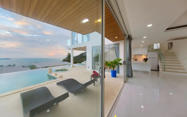 Villa Iroxa with Panoramic Sea View