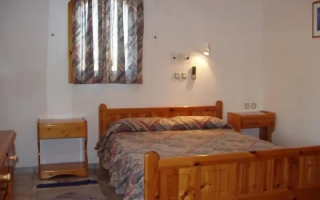 Pension Nikos