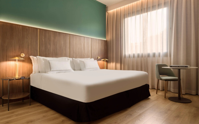 Отель Melia Milano