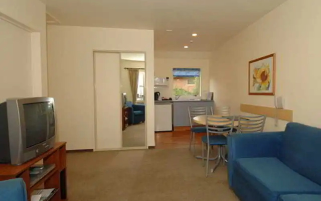 Antonios Motor Lodge