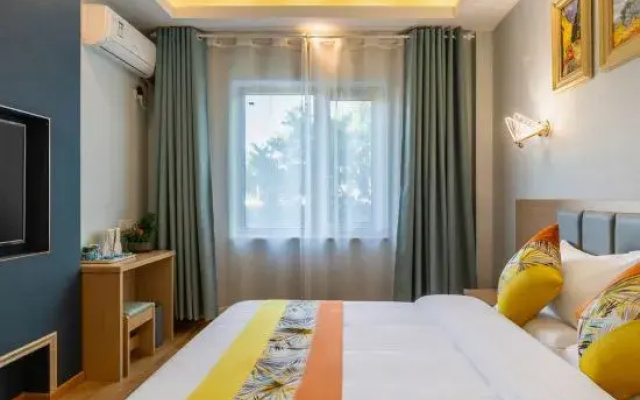 Tuke China Light Hotel (Capital Airport Branch)