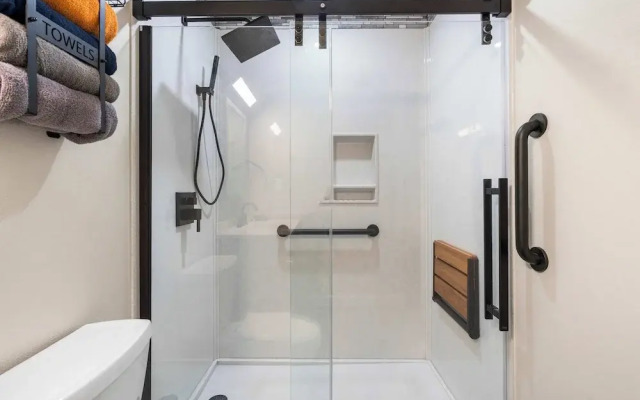 Top Notch Condo for 6