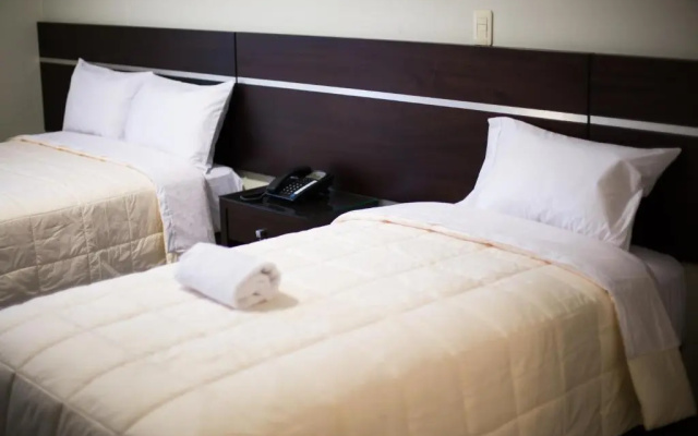 Mariategui Hotel & Suites