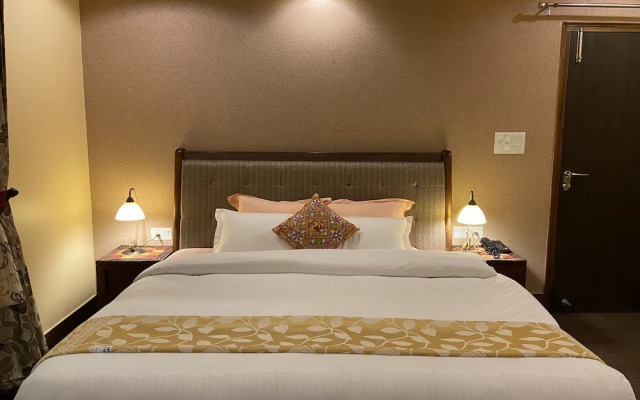 Sangita Resorts Naukuchiatal