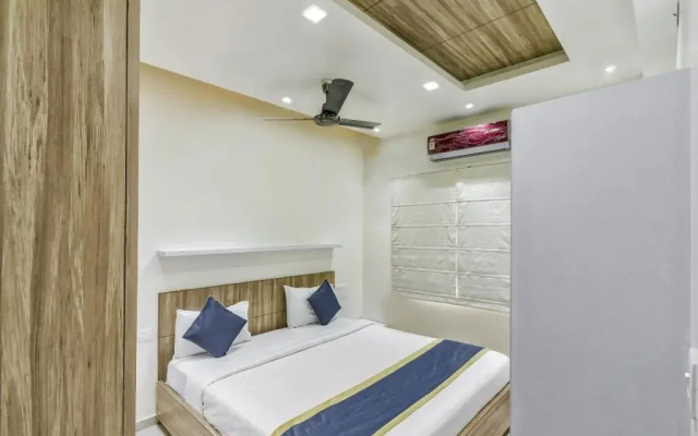 Hotel Aditya Residency