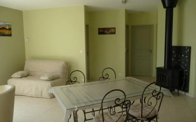Gîte Salignac-Eyvigues, 3 pièces, 4 personnes - FR-1-616-116