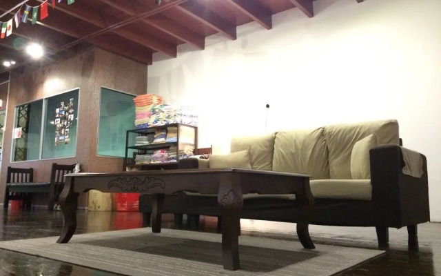 1981 Guest House