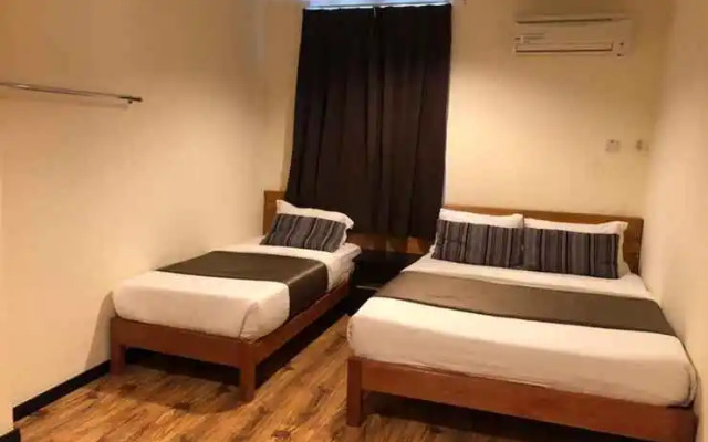 Hotel Sarina